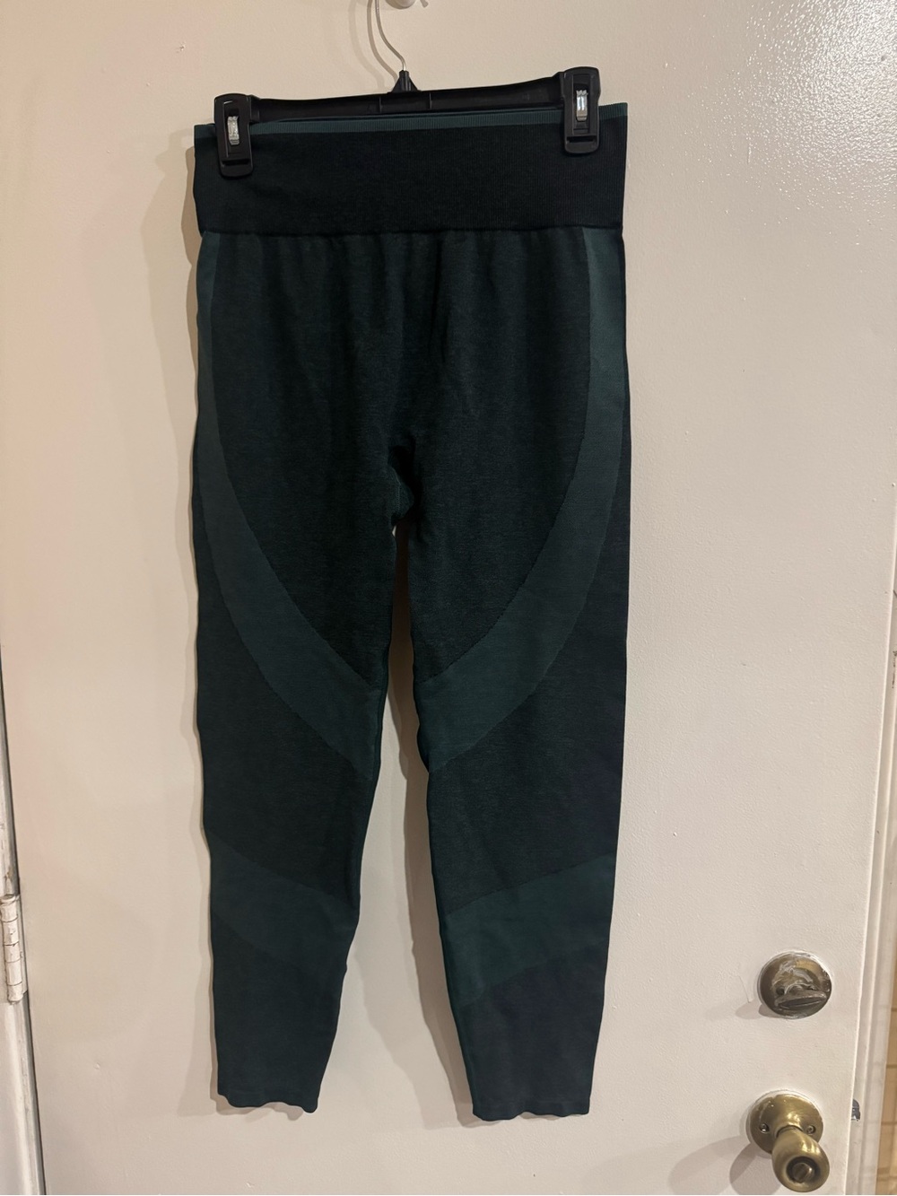 PINK Victoria's Secret Dark Green and Black Leggings